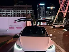 Tesla Model X, 2019