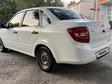 ВАЗ (Lada) Granta 2190 2018 годаүшін2 450 000 тг. в Атырау – фото 2