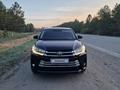 Toyota Highlander 2018 года за 15 900 000 тг. в Семей