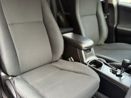 Toyota RAV4 2016 года за 11 200 000 тг. в Алматы – фото 10