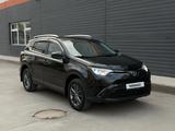 Toyota RAV4 2016 года за 11 200 000 тг. в Алматы – фото 3