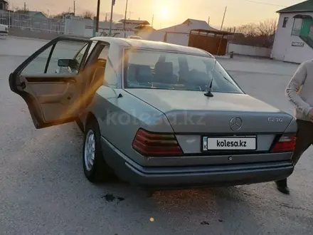 Mercedes-Benz E 230 1989 года за 1 150 000 тг. в Туркестан – фото 3