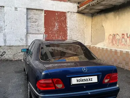 Mercedes-Benz E 230 1996 года за 2 200 000 тг. в Рудный – фото 5