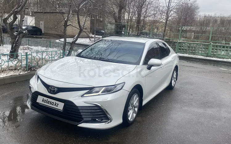 Toyota Camry 2023 года за 18 500 000 тг. в Усть-Каменогорск