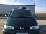 Volkswagen Sharan 1997 годаүшін4 000 000 тг. в Актобе