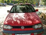 Volkswagen Golf 1996 годаүшін1 800 000 тг. в Алматы