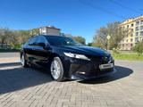 Toyota Camry 2019 года за 15 200 000 тг. в Уральск