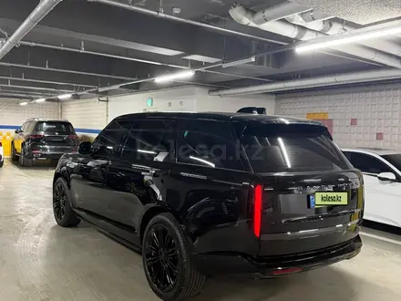 Land Rover Range Rover Autobiography 2024 года за 109 000 000 тг. в Астана – фото 3