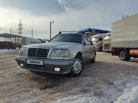 Mercedes-Benz E 280 1993 года за 3 200 000 тг. в Астана – фото 4