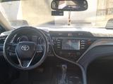 Toyota Camry 2019 года за 12 500 000 тг. в Жанаозен – фото 4