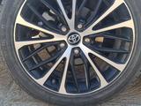 Toyota Camry 2019 года за 12 500 000 тг. в Жанаозен – фото 5