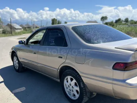 Toyota Camry 1998 года за 3 100 000 тг. в Алматы – фото 5