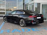 BMW 550 2025 года за 64 000 000 тг. в Алматы – фото 4