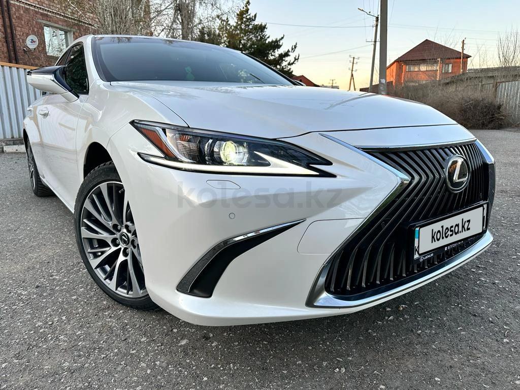 Lexus ES 250 2020 г.