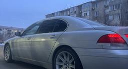 BMW 735 2005 года за 8 000 000 тг. в Атырау – фото 2