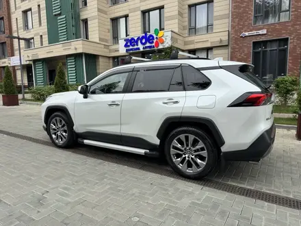 Toyota RAV4 2020 года за 15 000 000 тг. в Алматы