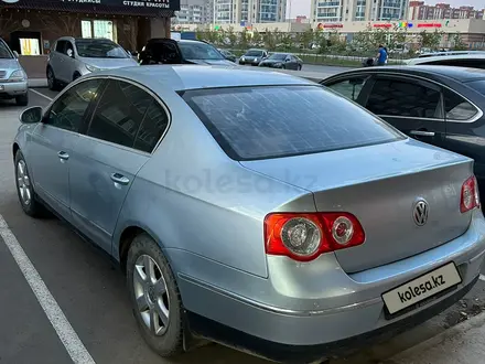 Volkswagen Passat 2006 года за 2 500 000 тг. в Астана – фото 5