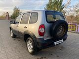 Chevrolet Niva 2013 годаfor3 200 000 тг. в Актобе – фото 2