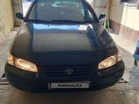 Toyota Camry 1998 годаүшін3 500 000 тг. в Актау