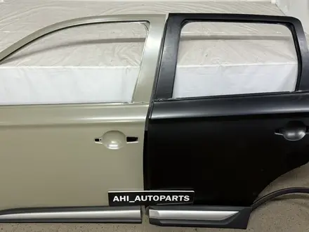 Дверь передняя на Mitsubishi за 135 000 тг. в Алматы