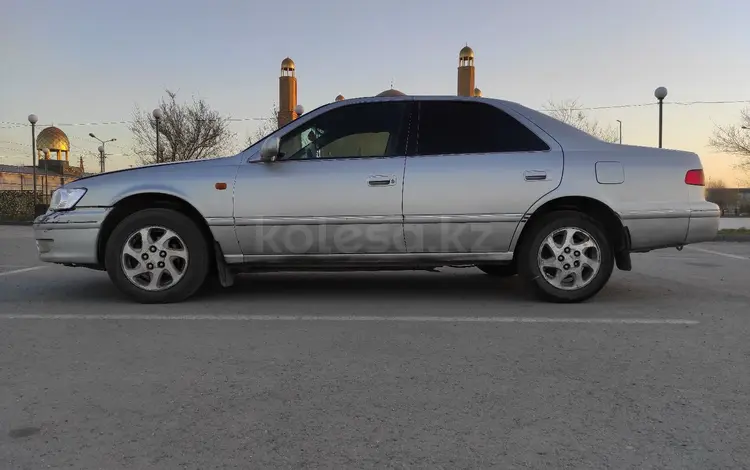 Toyota Camry 2000 годаүшін2 900 000 тг. в Урджар