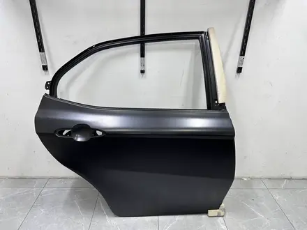 Задний деверь на Toyota Camry 70 NEW ORIGINAL за 10 000 тг. в Алматы
