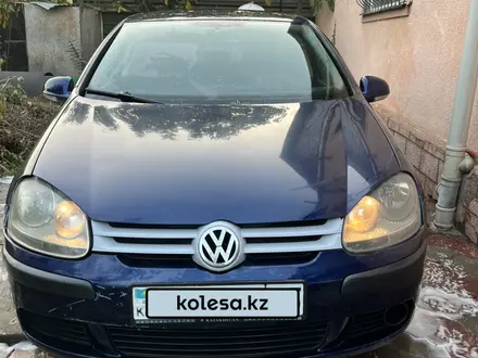 Volkswagen Golf 2005 года за 2 300 000 тг. в Алматы