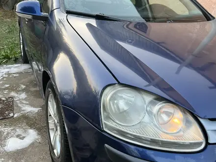 Volkswagen Golf 2005 года за 2 300 000 тг. в Алматы – фото 5