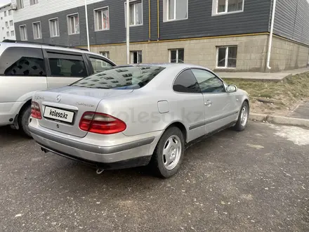 Mercedes-Benz CLK 230 1997 года за 3 100 000 тг. в Шымкент – фото 5