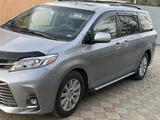 Toyota Sienna 2016 годаүшін14 300 000 тг. в Атырау – фото 2