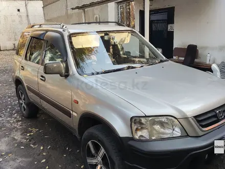 Honda CR-V 1997 года за 2 550 000 тг. в Алматы – фото 2