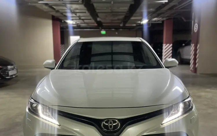 Toyota Camry 2020 года за 12 600 000 тг. в Алматы
