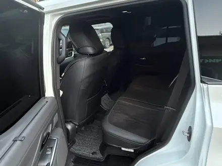 Lexus GX 550 2025 года за 51 850 000 тг. в Алматы – фото 4