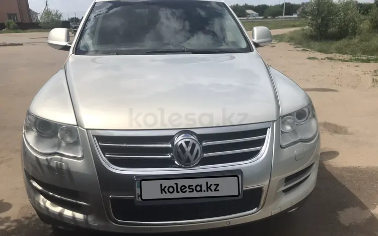 Volkswagen Touareg 2008 года за 6 900 000 тг. в Заречное