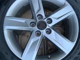 Диски оригинал камри50 r17 на все тайота и лексус с летними шинами обмен за 240 000 тг. в Шымкент – фото 3