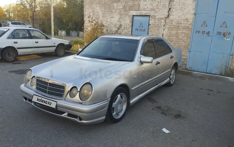 Mercedes-Benz E 200 1998 годаfor1 400 000 тг. в Астана