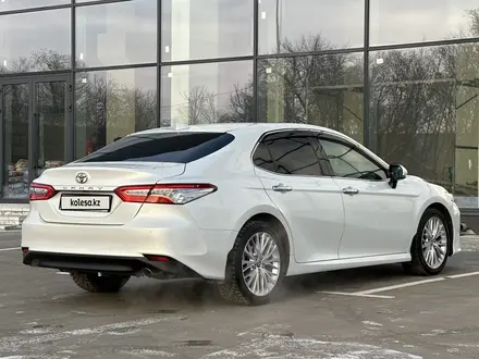 Toyota Camry 2019 года за 14 800 000 тг. в Павлодар – фото 8