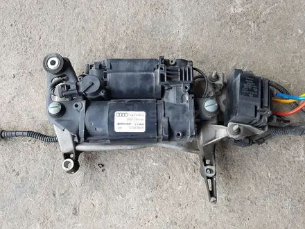Пневмо компрессор на Audi Q7 за 42 000 тг. в Шымкент