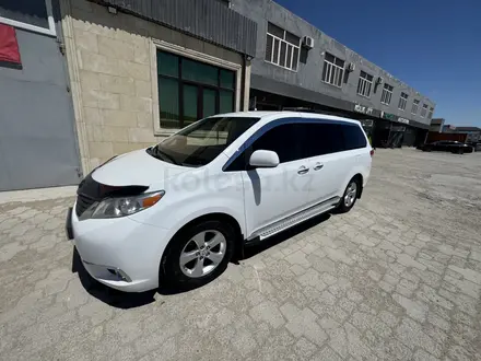 Toyota Sienna 2013 года за 12 000 000 тг. в Актау
