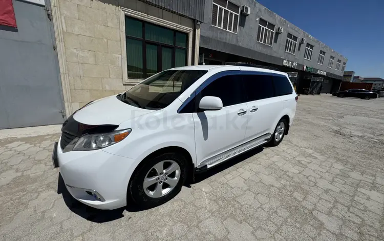 Toyota Sienna 2013 года за 12 000 000 тг. в Актау