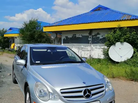 Mercedes-Benz R 350 2008 года за 7 700 000 тг. в Астана – фото 3