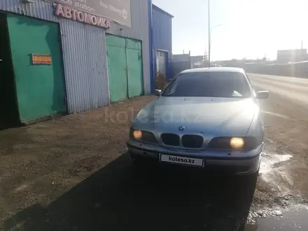 BMW 523 2000 года за 2 800 000 тг. в Алматы