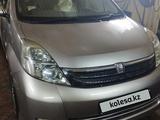 Toyota Isis 2006 года за 6 000 000 тг. в Кокшетау – фото 2