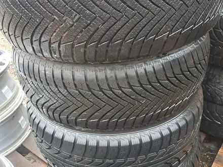 Диски с шинами на Вояджер за 50 000 тг. в Караганда – фото 2
