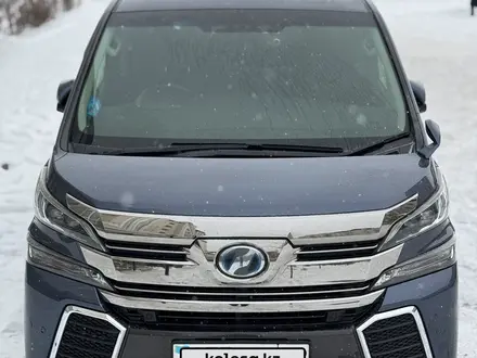 Toyota Vellfire 2017 года за 13 000 000 тг. в Астана – фото 2