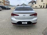 Hyundai Elantra 2018 года за 5 400 000 тг. в Уральск – фото 4