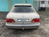 Mercedes-Benz E 230 1996 года за 1 500 000 тг. в Павлодар
