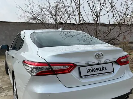 Toyota Camry 2020 года за 20 200 000 тг. в Туркестан – фото 4