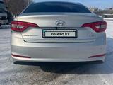 Hyundai Sonata 2015 годаfor7 200 000 тг. в Астана – фото 3