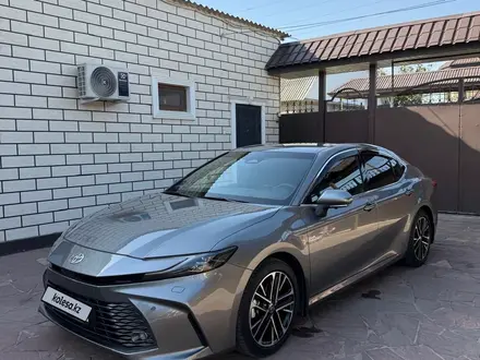 Toyota Camry 2025 года за 24 200 000 тг. в Тараз